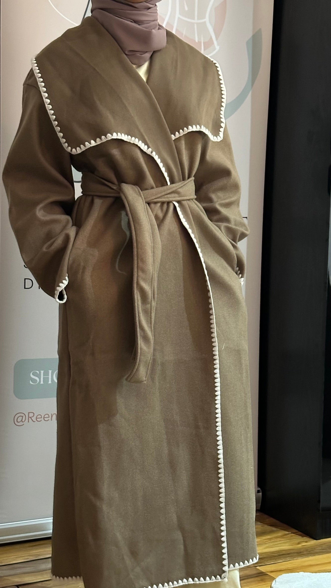 Scallop Border Open Coat with Belt